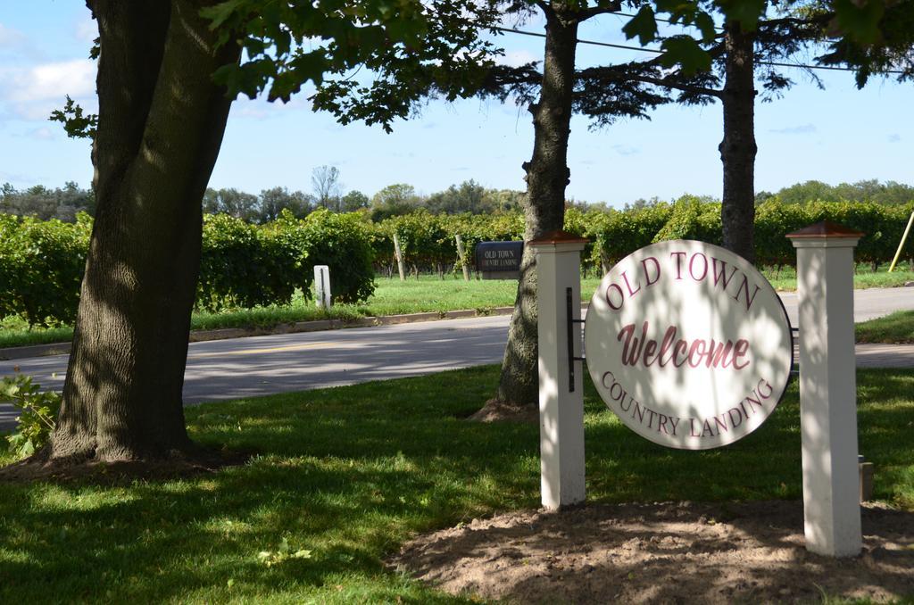 Old Town Country Landing Bed & Breakfast Niagara-on-the-Lake Ngoại thất bức ảnh